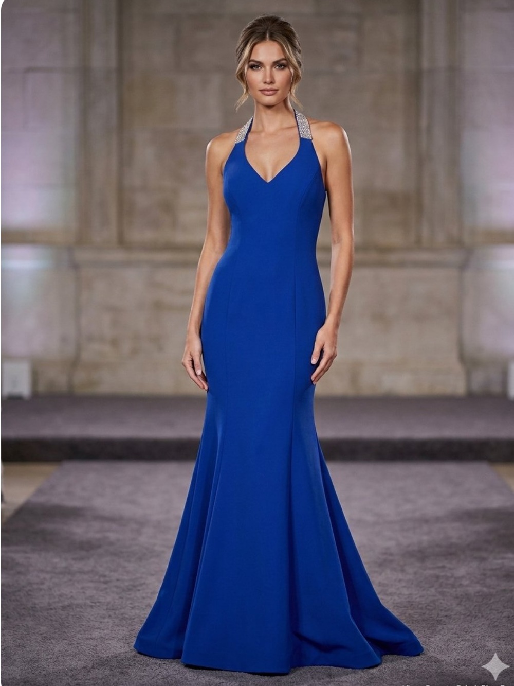 Vince Camuto Cobalt Blue Midi Dress
New with tag
Size 12
Formal